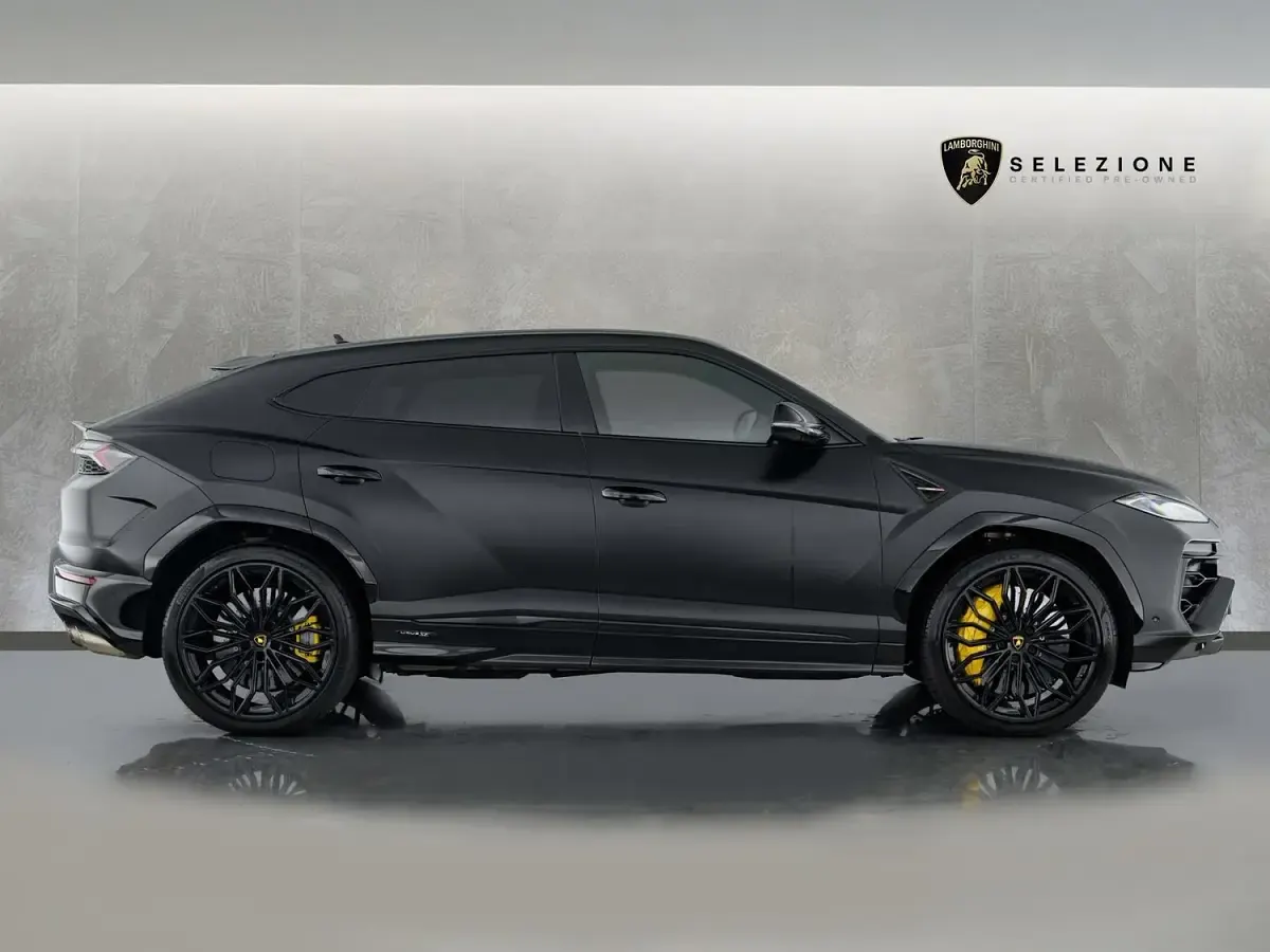 Used Lamborghini Urus 2025 Black SUV