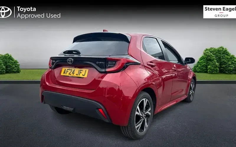 Used Toyota Yaris Hybrid Design 116 HP (85 kW) 2026 Hatchback
