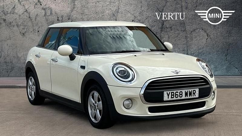 White Used 2018 Mini ONE Classic Hatchback | £12,502 (Fair price) - Image 1/3