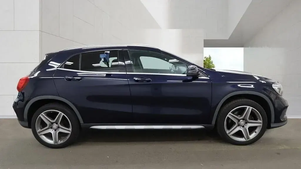 Used Mercedes GLA250 AMG line 211 HP (155 kW) 2016 Blue SUV