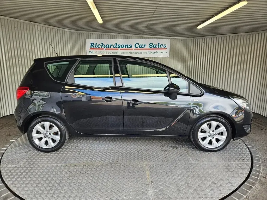 Usado Vauxhall Meriva 100 HP (73 kW) 2017 Preto Monovolume