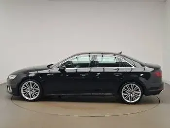 Begagnad Audi A4 S-Line 150 HK (110 kW) 2019 Svart Sedan
