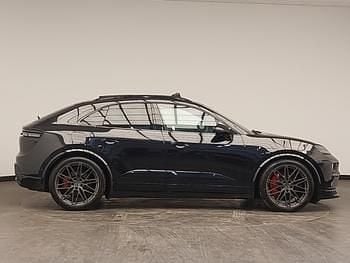 Used Porsche Macan Turbo 469 kW (639 HP) 2024 Black SUV