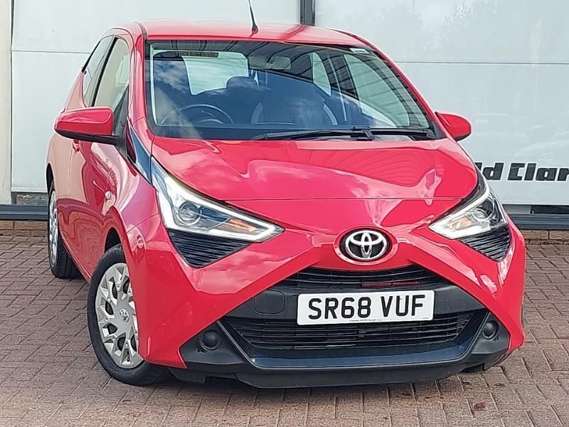 Red Used 2019 Toyota Aygo X-play Hatchback | £9,998 (Good price) - Image 1/4