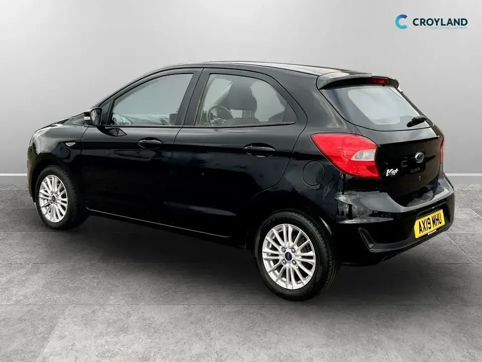 Used Ford Ka Plus Zetec 85 HP (62 kW) 2019 Black Hatchback