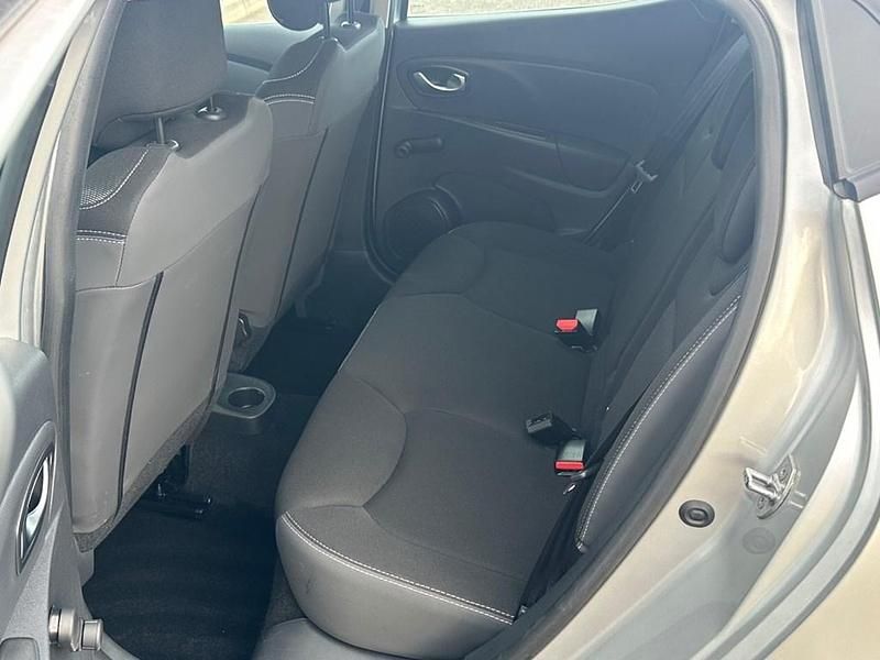 Used Renault Clio IV Play 90 HP (66 kW) 2016 Grey Hatchback