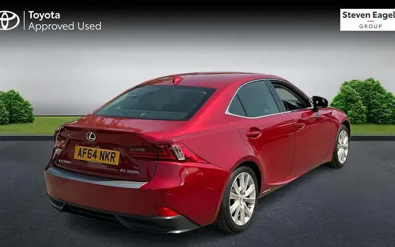 Used Lexus IS300h Luxury Line 223 HP (164 kW) 2016 Sedan