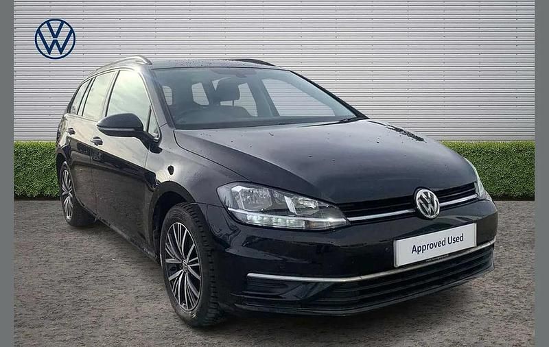 Used VW Golf VII SE 147 HP (108 kW) 2018 Black Estate