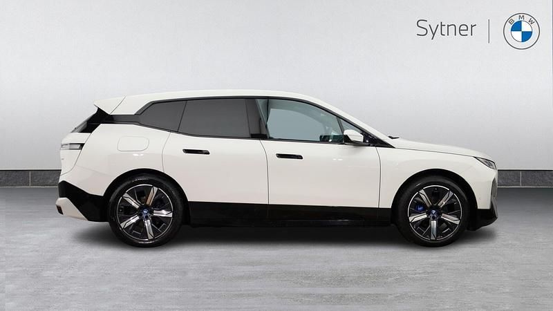 Used BMW iX M Sport 236 kW (322 HP) 2022 White SUV