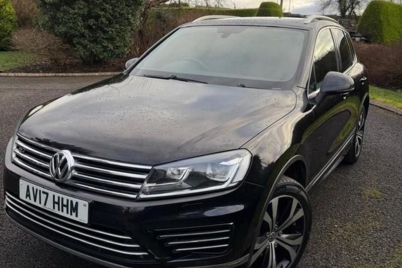 Black Used 2017 VW Touareg R-line SUV | £13,990 (Good price) - Image 1/1