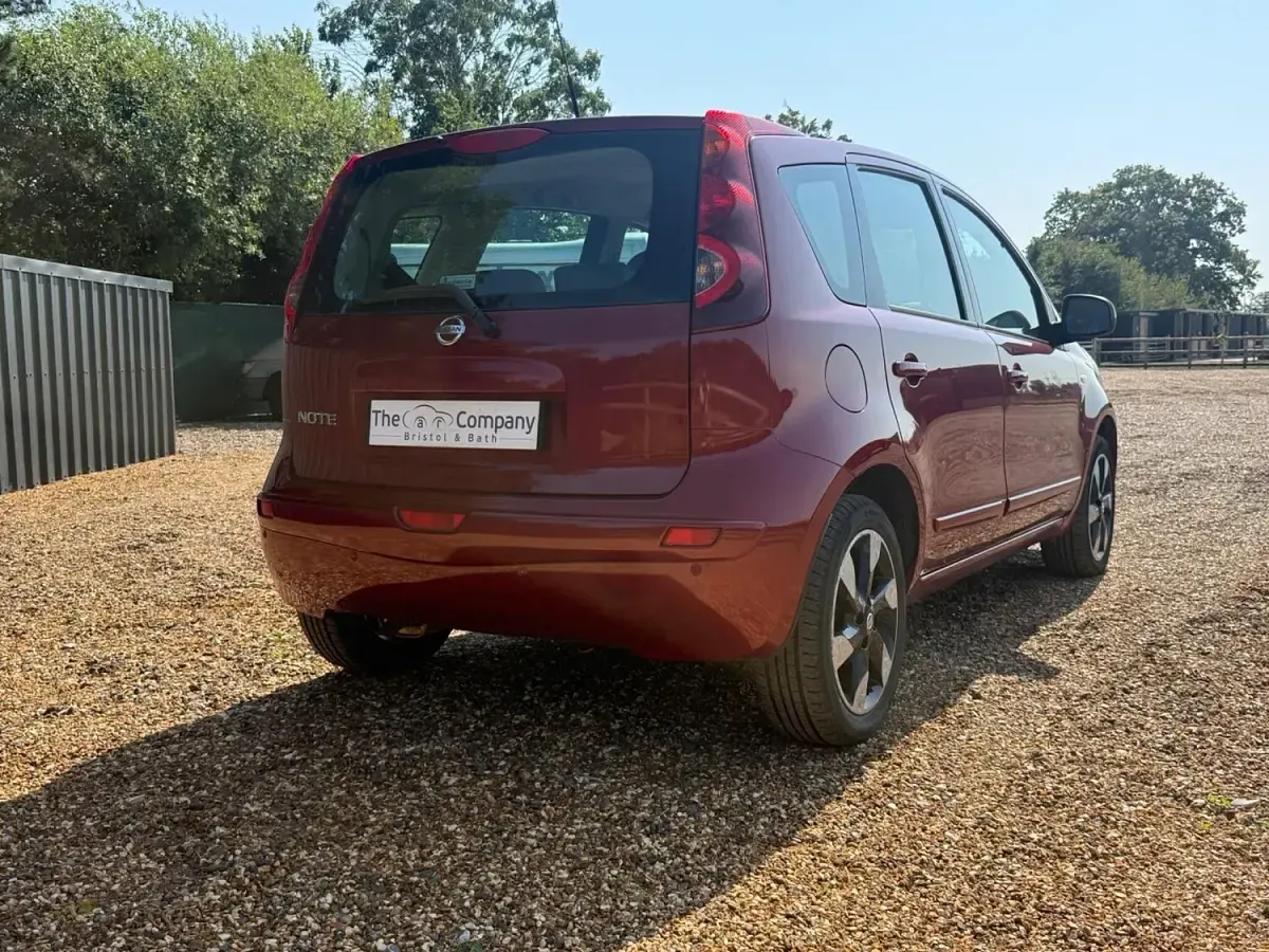 Used Nissan Note Acenta 110 HP (80 kW) 2012 Red MPV