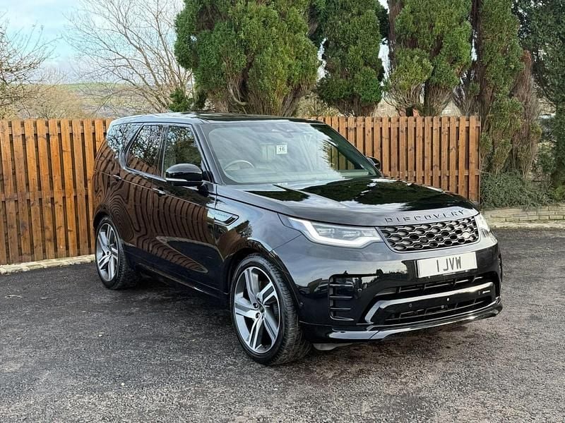 Used Land Rover Discovery 5 HSE Dynamic 300 HP (220 kW) 2023 Black SUV