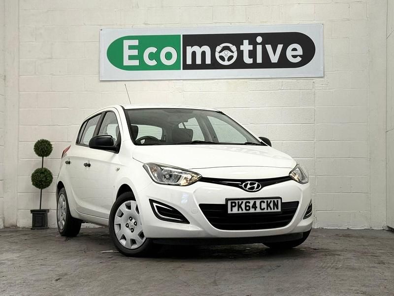 White Used 2014 Hyundai i20 Classic Hatchback | £2,500 (Good price) - Image 1/4