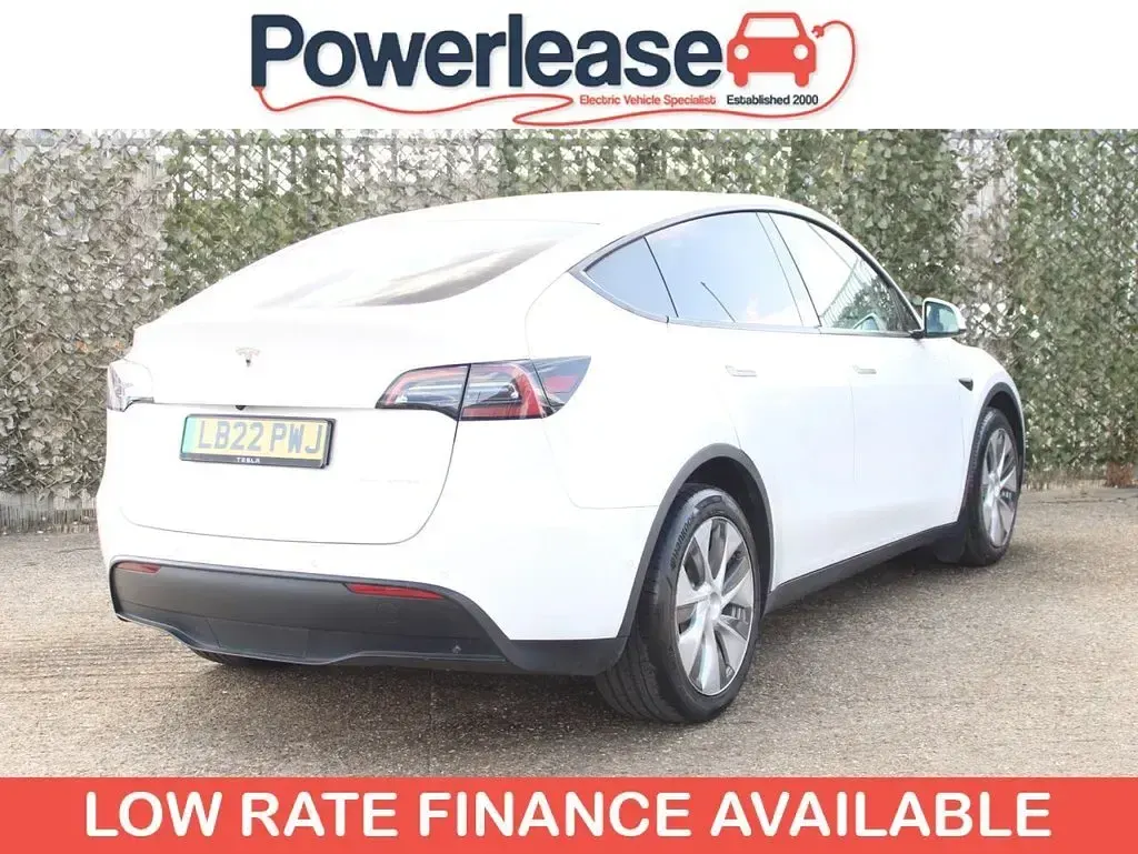 Used Tesla Model Y Long Range AWD 378 kW (514 HP) 2022 White SUV