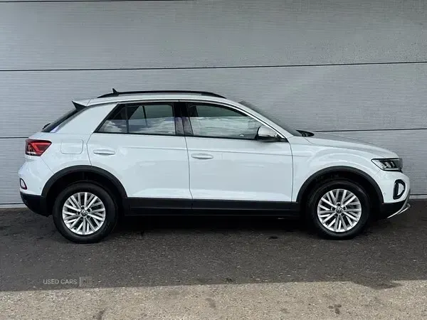 Used VW T-Roc Life 2023 White SUV