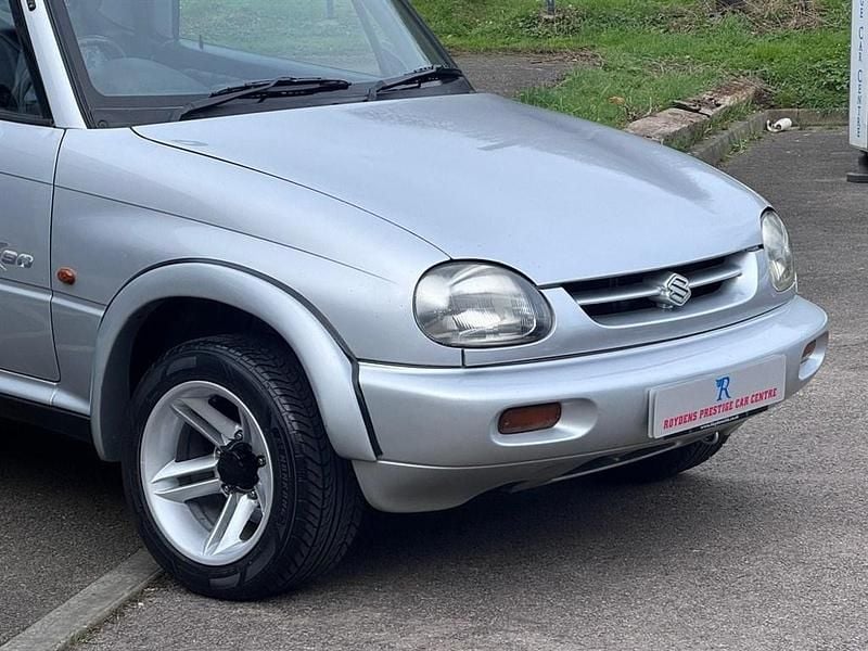 Used Suzuki X-90 1997 Silver Coupe