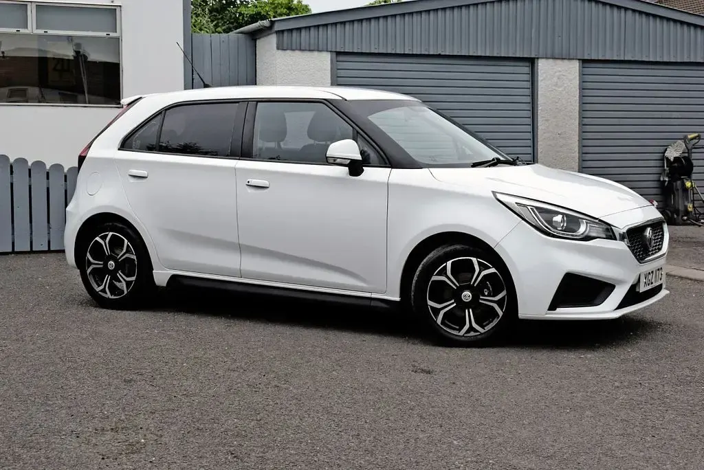 Used MG MG3 Excite 106 HP (77 kW) 2022 White Hatchback