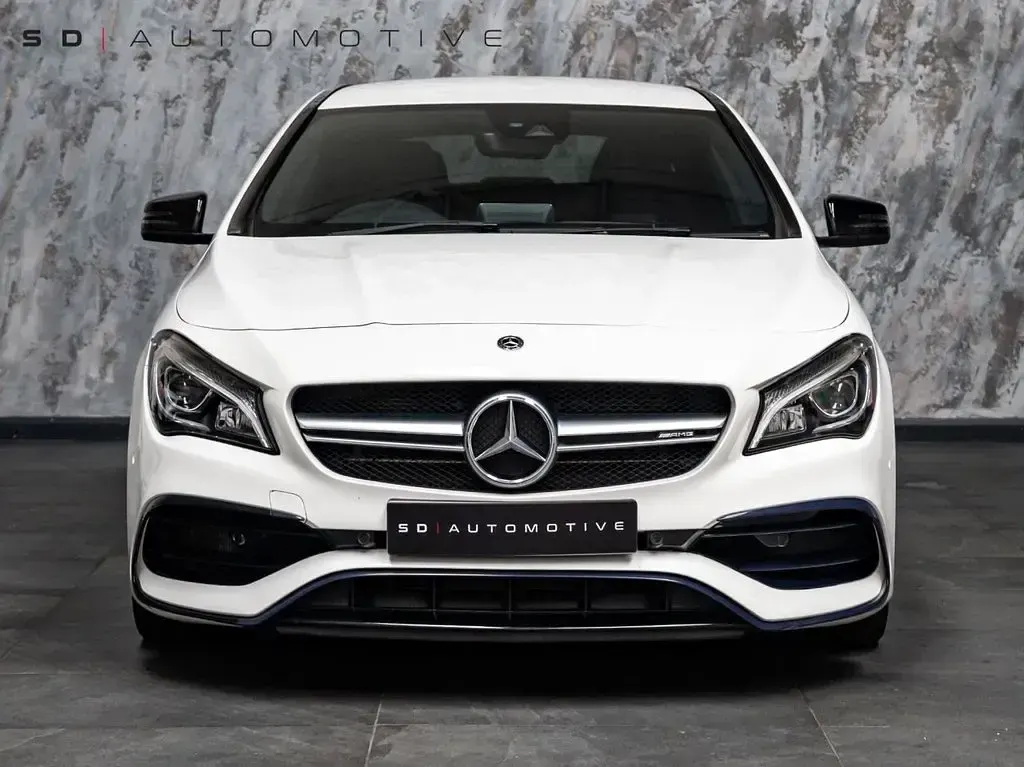 Begagnad Mercedes CLA45 AMG AMG 381 HK (280 kW) 2017 Vit Sportkupé