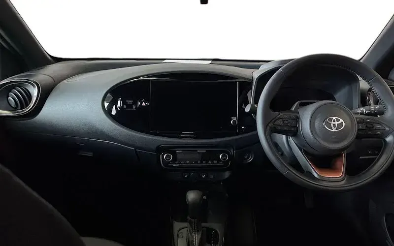 Used Toyota Aygo X 72 HP (52 kW) 2023 Beige SUV