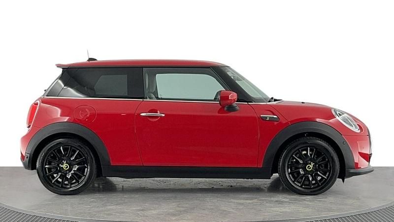 Used Mini Cooper SE Hatch 135 kW (184 HP) 2022 Red Hatchback