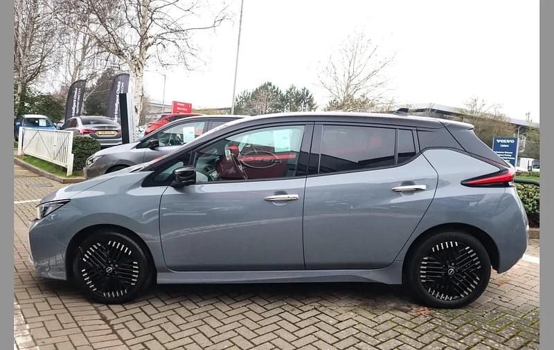 Used Nissan Leaf Tekna 160 kW (218 HP) 2022 Grey Hatchback