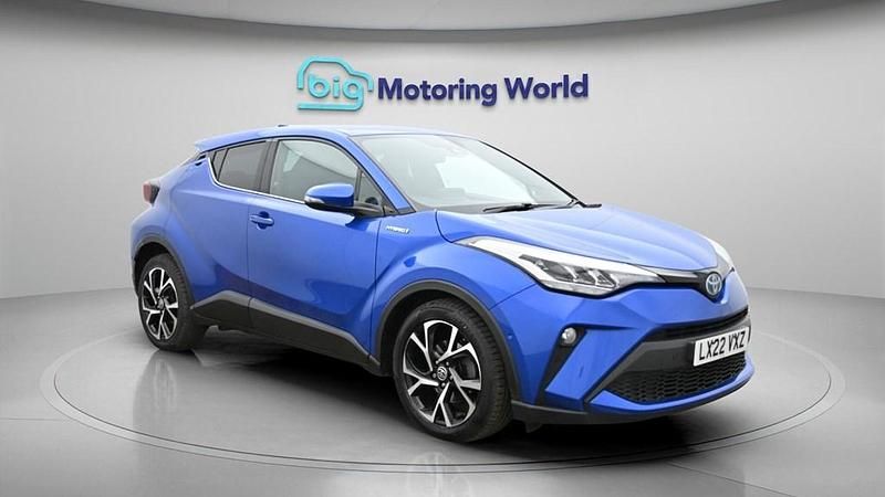 Used Toyota C-HR Design 122 HP (89 kW) 2022 Blue SUV