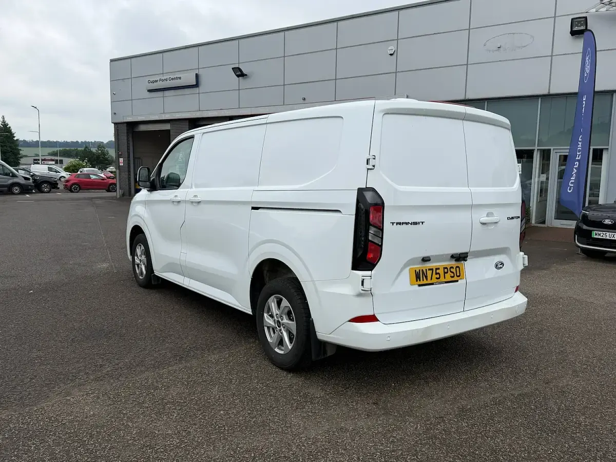 Used Ford Transit Custom Limited 136 HP (100 kW) 2025 White Van