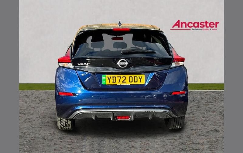 Used Nissan Leaf Tekna 110 kW (150 HP) 2022 Blue Hatchback