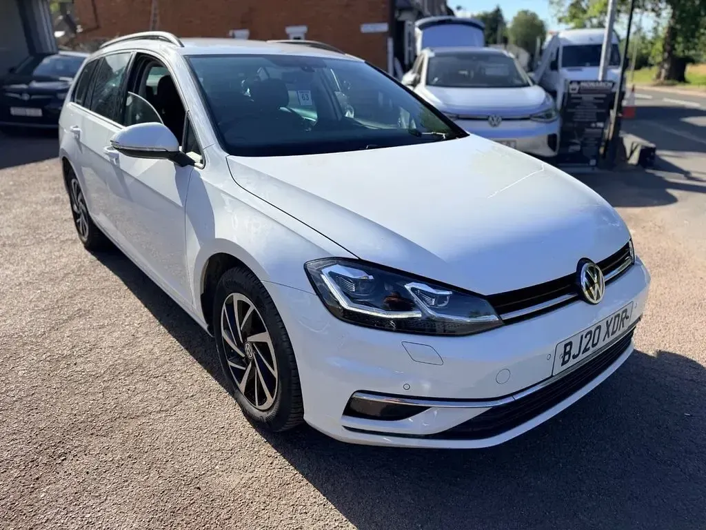 Used VW Golf VII Edition 150 HP (110 kW) 2020 White Estate