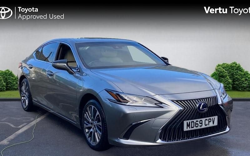 Used 2021 Lexus ES300H Sedan | £22,645 (Super price) - Image 1/4