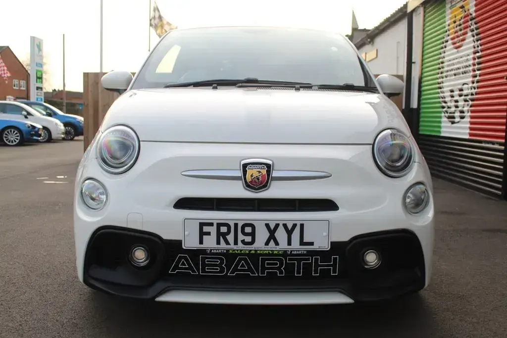 Used Abarth 595 145 HP (106 kW) 2019 White Hatchback