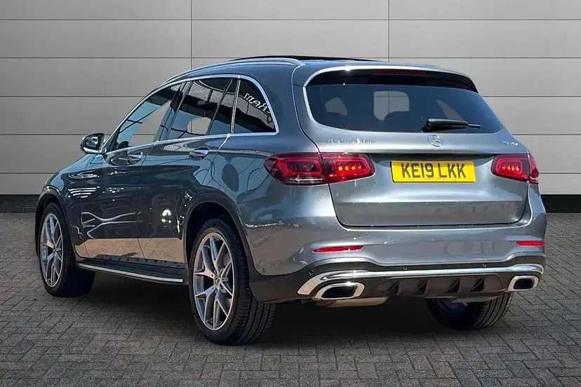 Used Mercedes GLC300 AMG Line Premium 242 HP (177 kW) 2019 Grey SUV