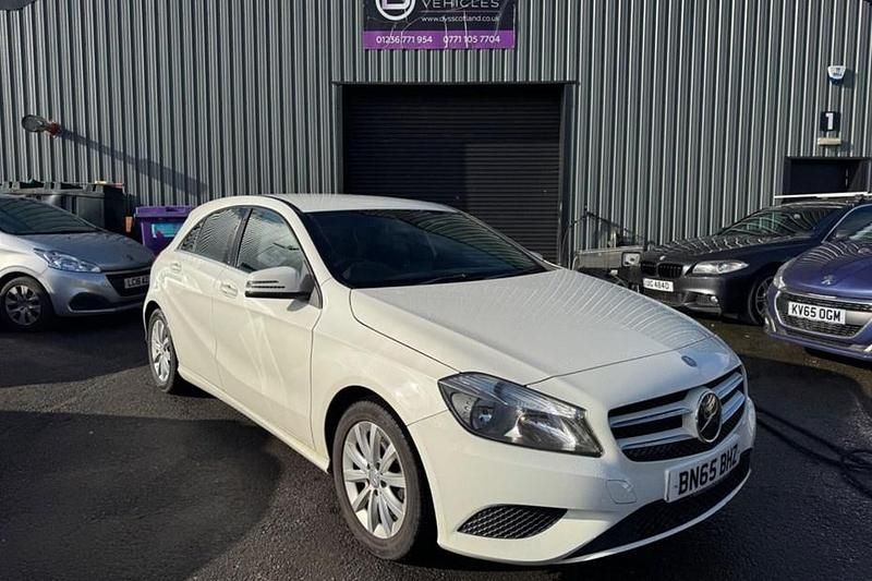 Used Mercedes A180 SE 109 HP (80 kW) 2015