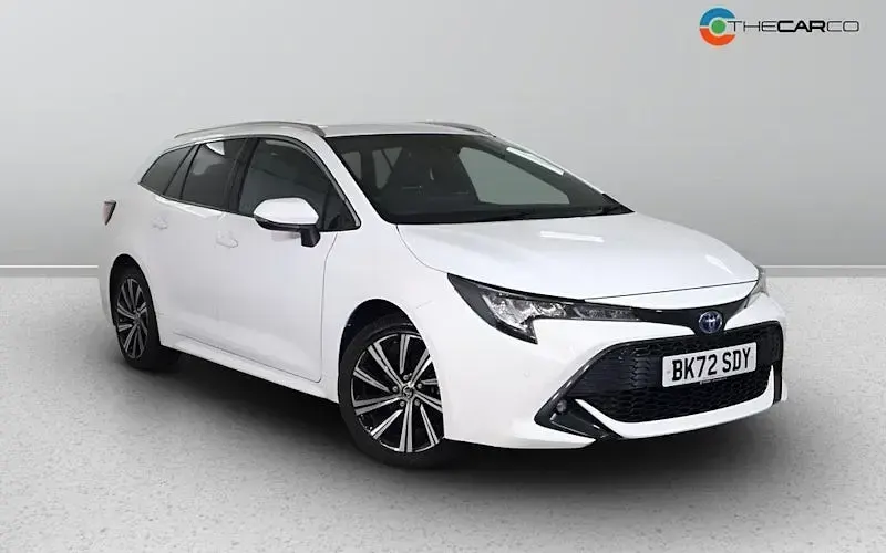 Used Toyota Corolla Design 140 HP (102 kW) 2022 Estate