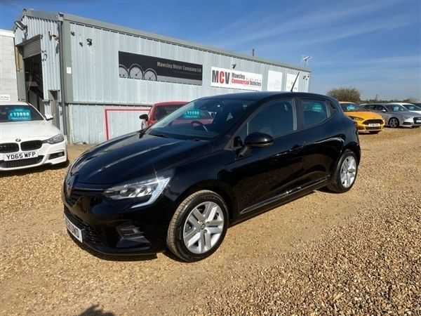 Black Used 2021 Renault Clio V Play Hatchback | £9,990 (Good price) - Image 1/1