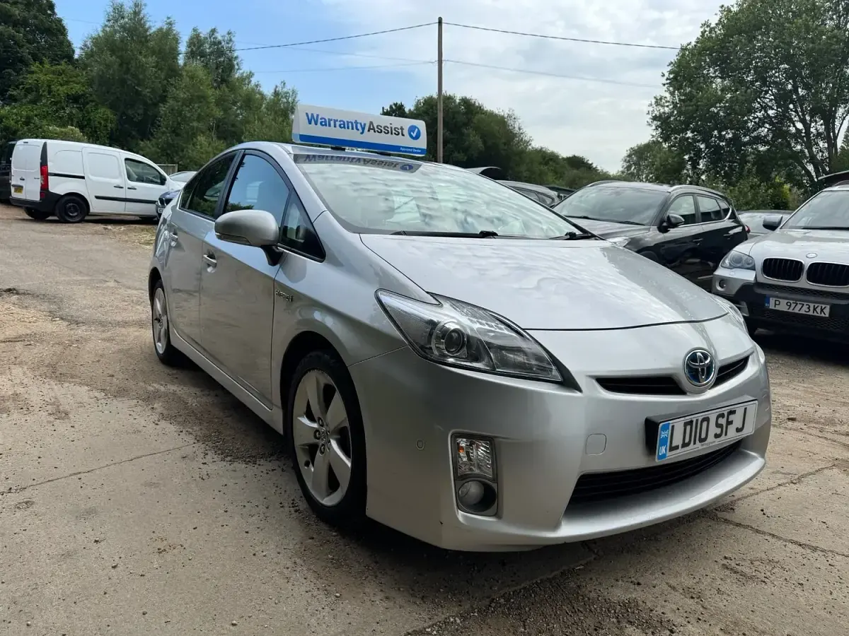 Used Toyota Prius 136 HP (100 kW) 2010 Silver Hatchback