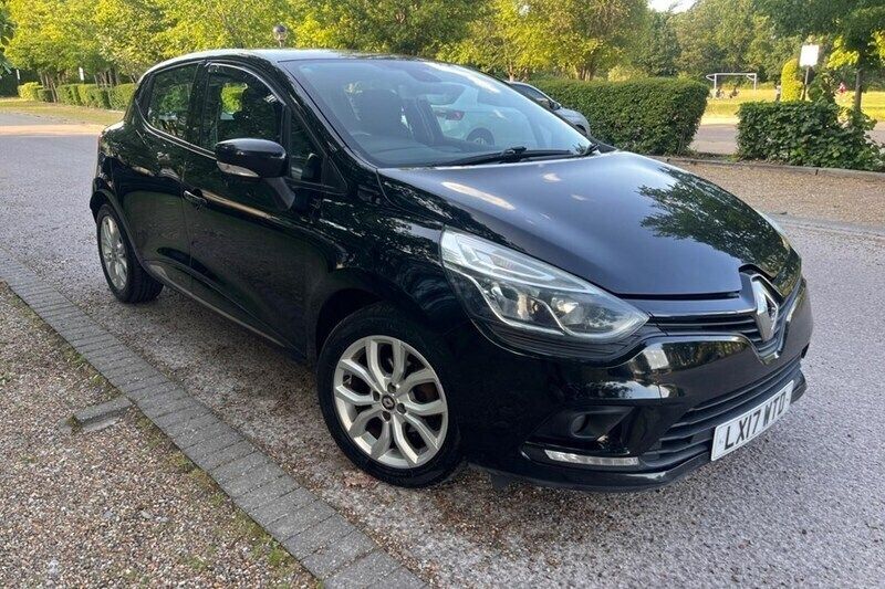 Black Used 2017 Renault Clio IV Dynamique Hatchback | £4,650 (Fair price) - Image 1/1