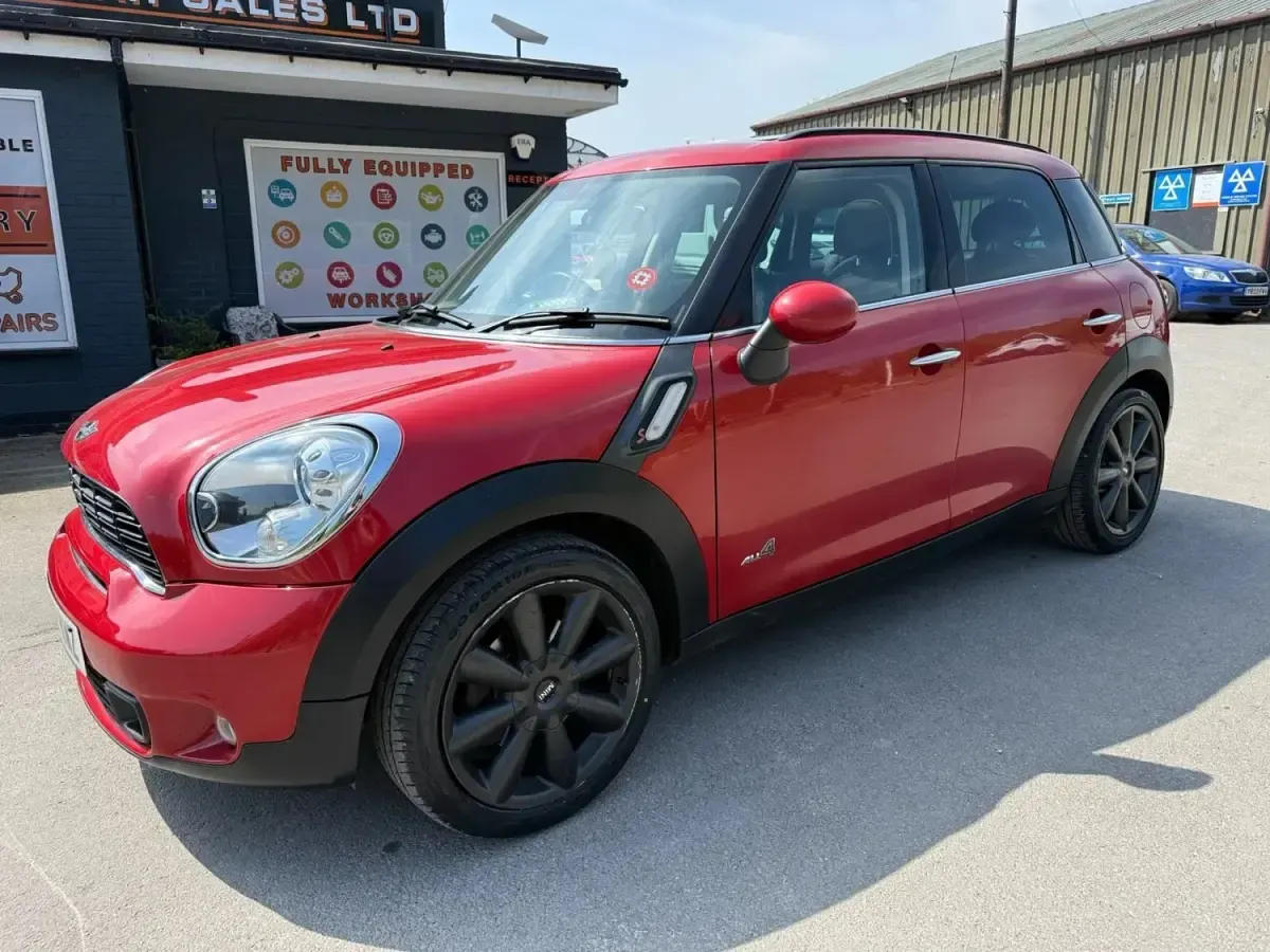 Begagnad Mini Cooper S 2012 Röd Halvkombi
