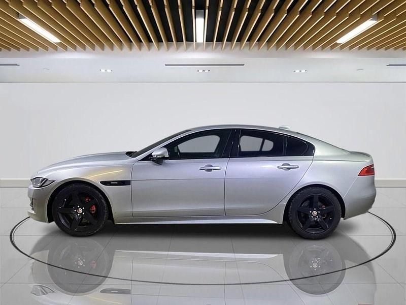 Used Jaguar XE R-Sport 180 HP (132 kW) 2018 Silver Sedan