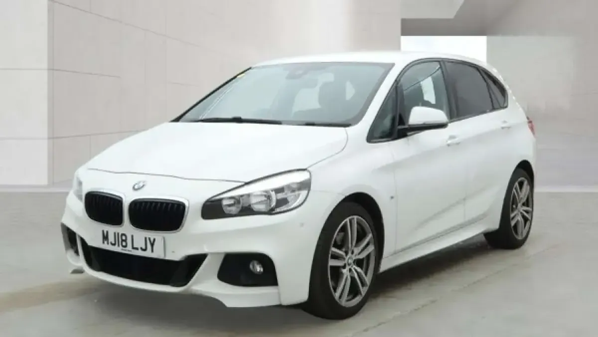 Used BMW 220 M Sport 2018 White MPV