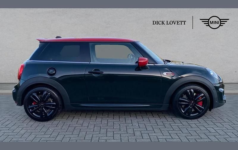 Used Mini John Cooper Works Hatch 231 HP (169 kW) 2020 Green Hatchback