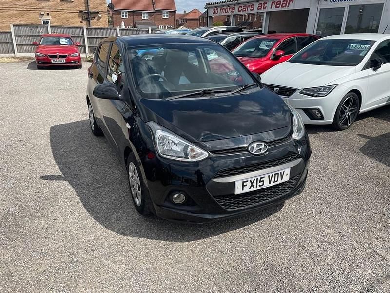 Black Used 2015 Hyundai i10 SE Hatchback | £5,000 (Fair price) - Image 1/4