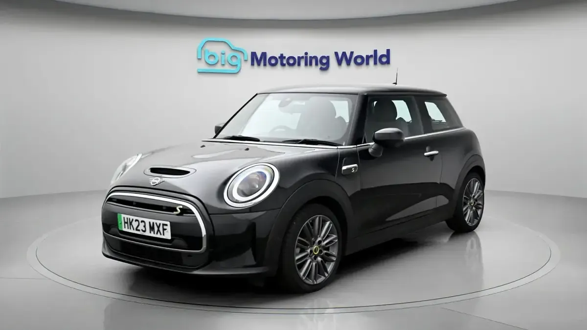 Used Mini Cooper S Hatch 135 kW (184 HP) 2023 Black Hatchback