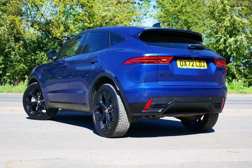 Używany Jaguar E-Pace R-Dynamic 204 KM (150 kW) 2022 Niebieski SUV