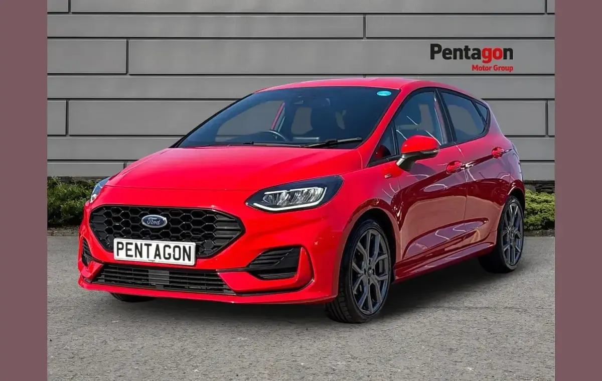 Used Ford Fiesta ST-Line 99 HP (72 kW) 2023 Red Hatchback