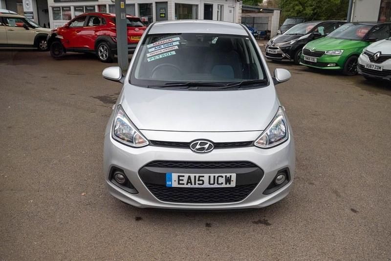 Used Hyundai i10 SE 2015 Silver Hatchback