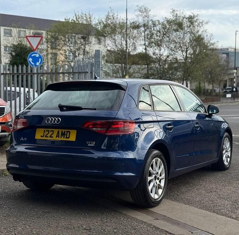Used Audi A3 Sportback Design 150 HP (110 kW) 2014 Blue Hatchback