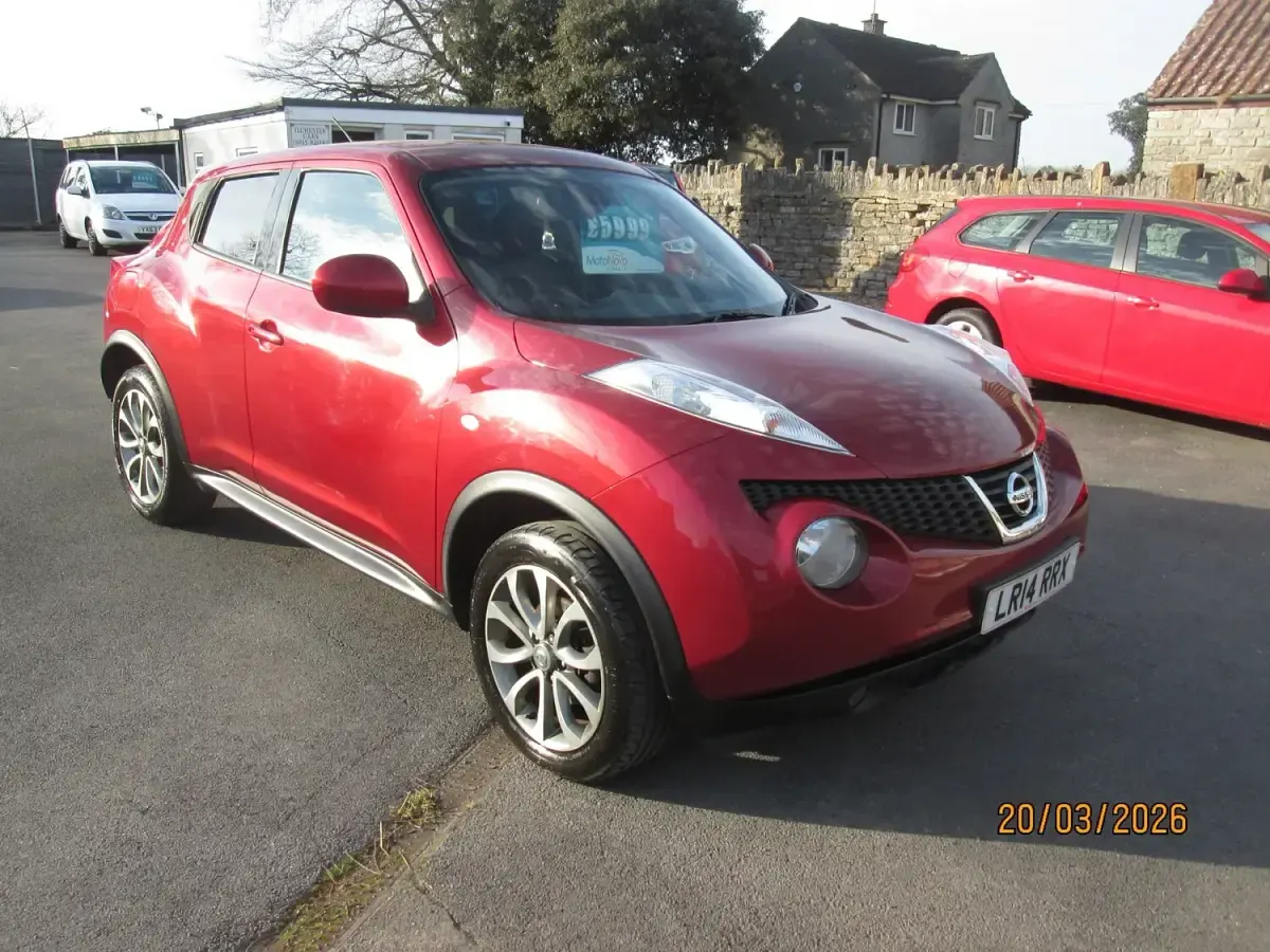 Used Nissan Juke Tekna 110 HP (80 kW) 2014 Red SUV