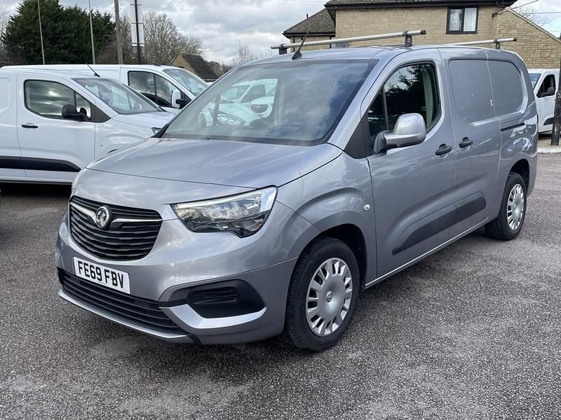 Used Vauxhall Combo Sportive 100 HP (73 kW) 2019 Grey Van