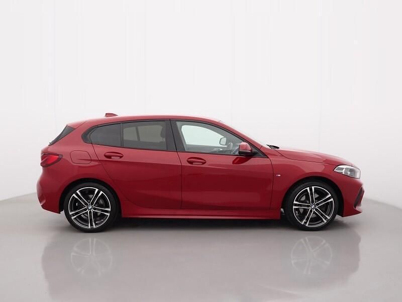 Used BMW 118 M Sport 138 HP (101 kW) 2020 Red Hatchback